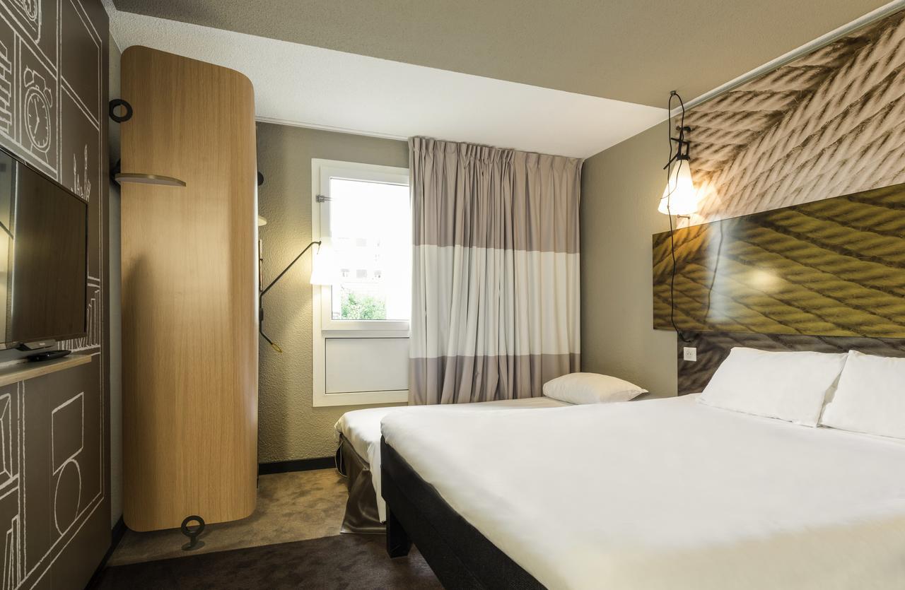 Hotel ibis Saint Quentin en Yvelines - Vélodrome Montigny-le-Bretonneux Exterior foto
